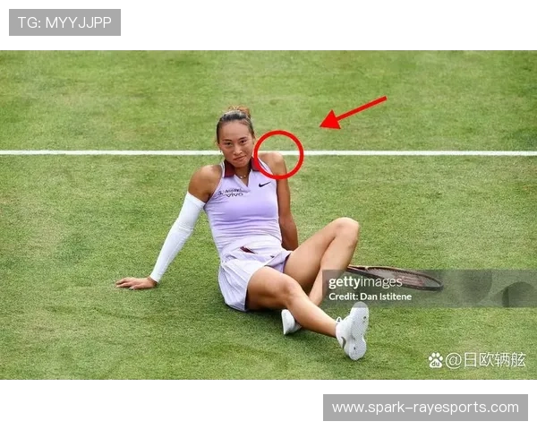 足球明星妻子现场观赛 见证爱侣征战绿茵场背后的温馨与支持