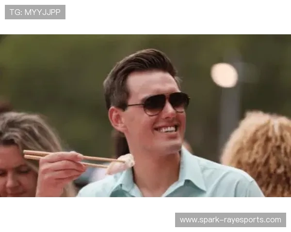 长相酷似外国人的中国足球球星,打破国籍界限引发关注 长相酷似外国人的中国足球球星,打破国籍界限引发关注